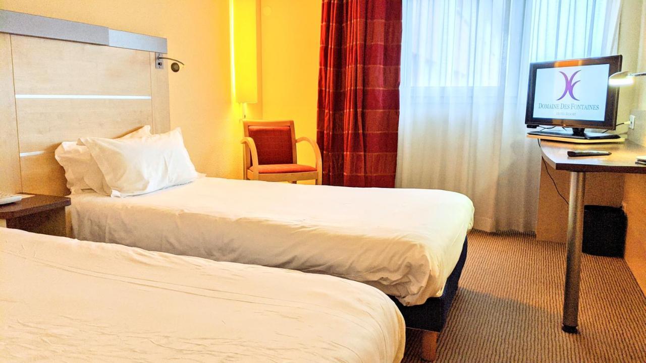 Le Domaine Des Fontaines - Hotel & Petit Dejeuner Bernin Eksteriør bilde